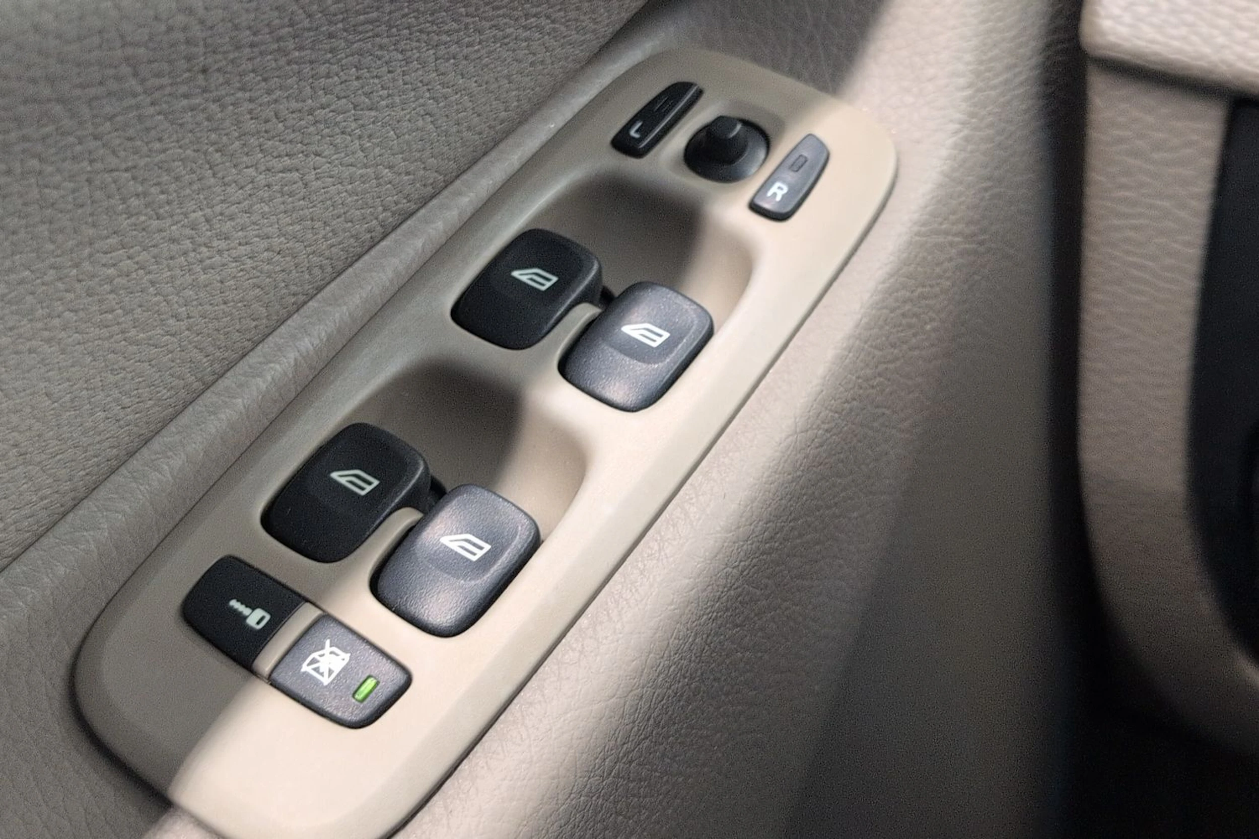 Ruskea (beige) Volvo XC90 2003 kuva 21.