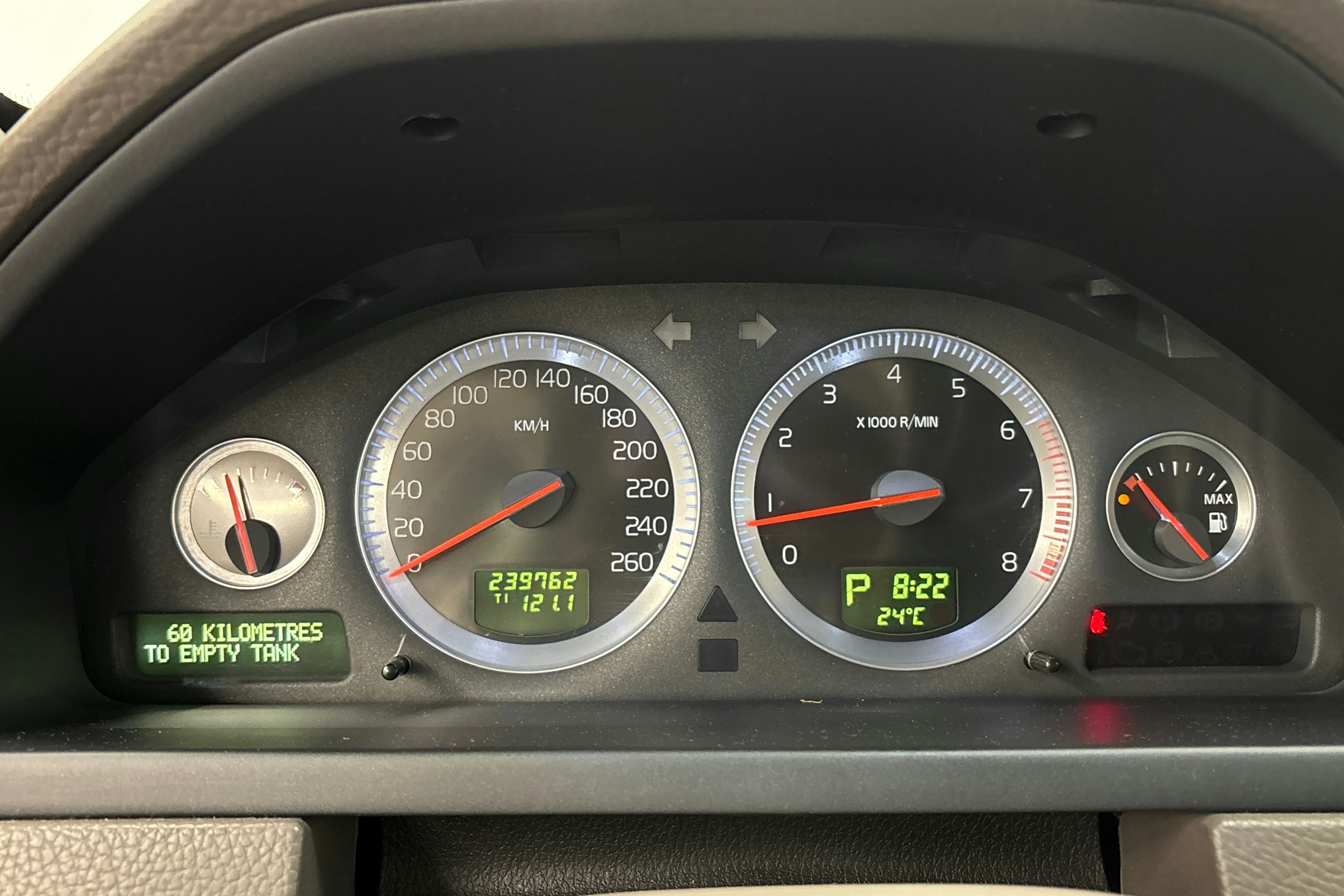 harmaa Volvo XC90 2008 kuva 20.