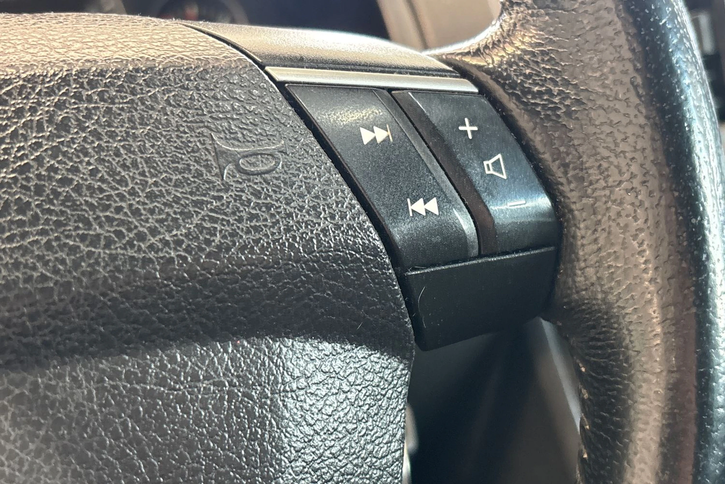 Harmaa Volvo XC90 2007 kuva 28.