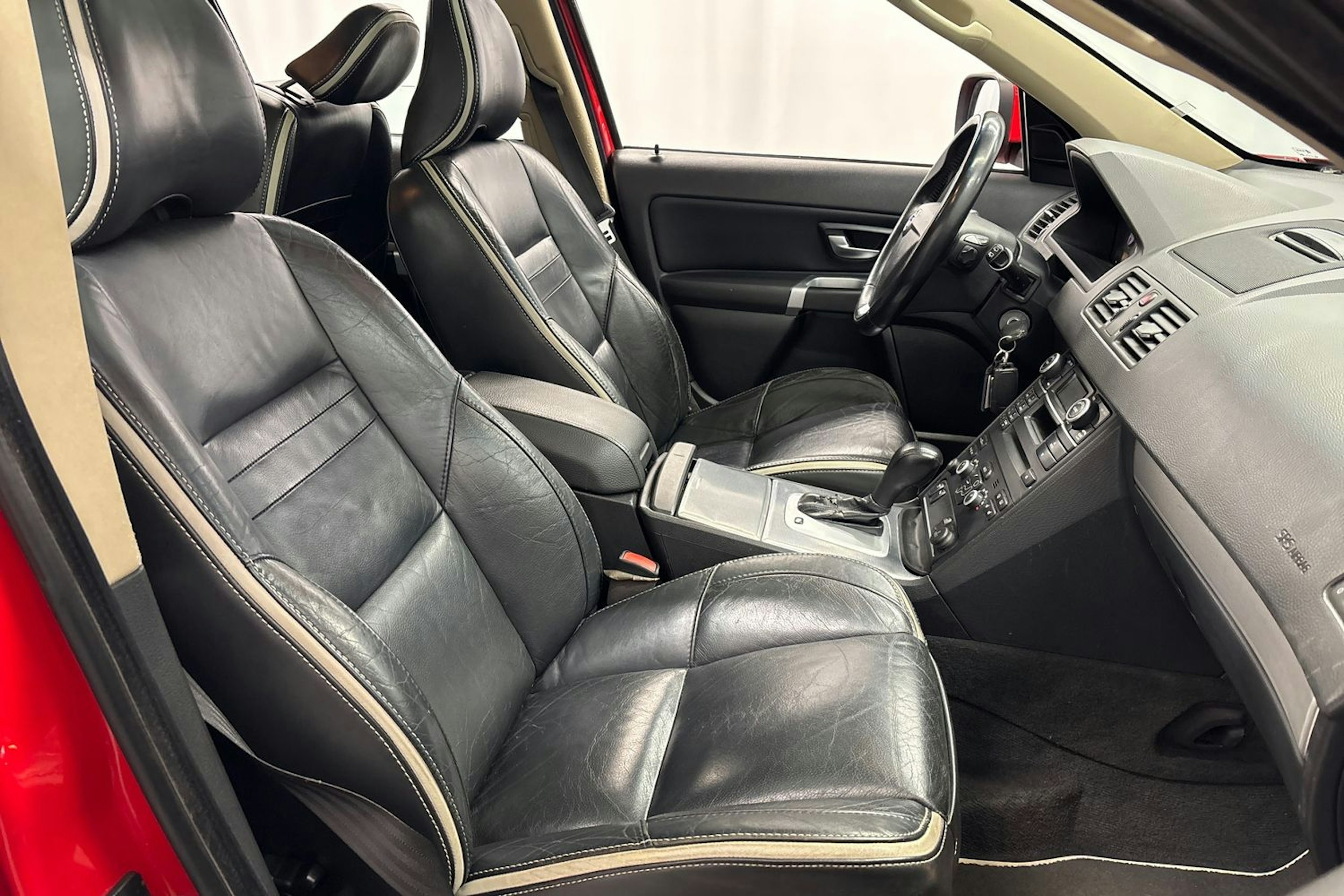 punainen Volvo XC90 2007 kuva 14.