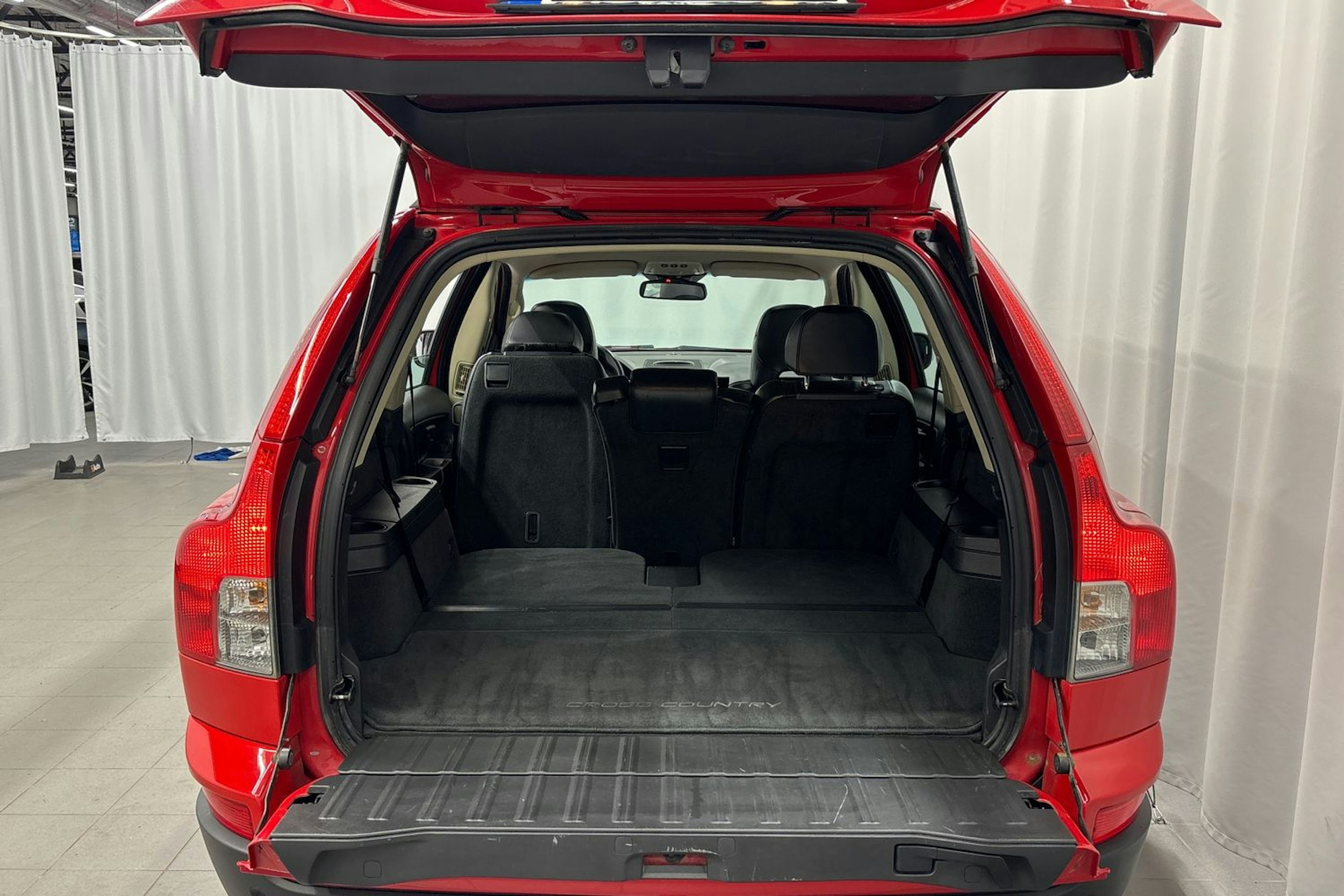 punainen Volvo XC90 2007 kuva 15.