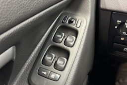 punainen Volvo XC90 2007 kuva 16.