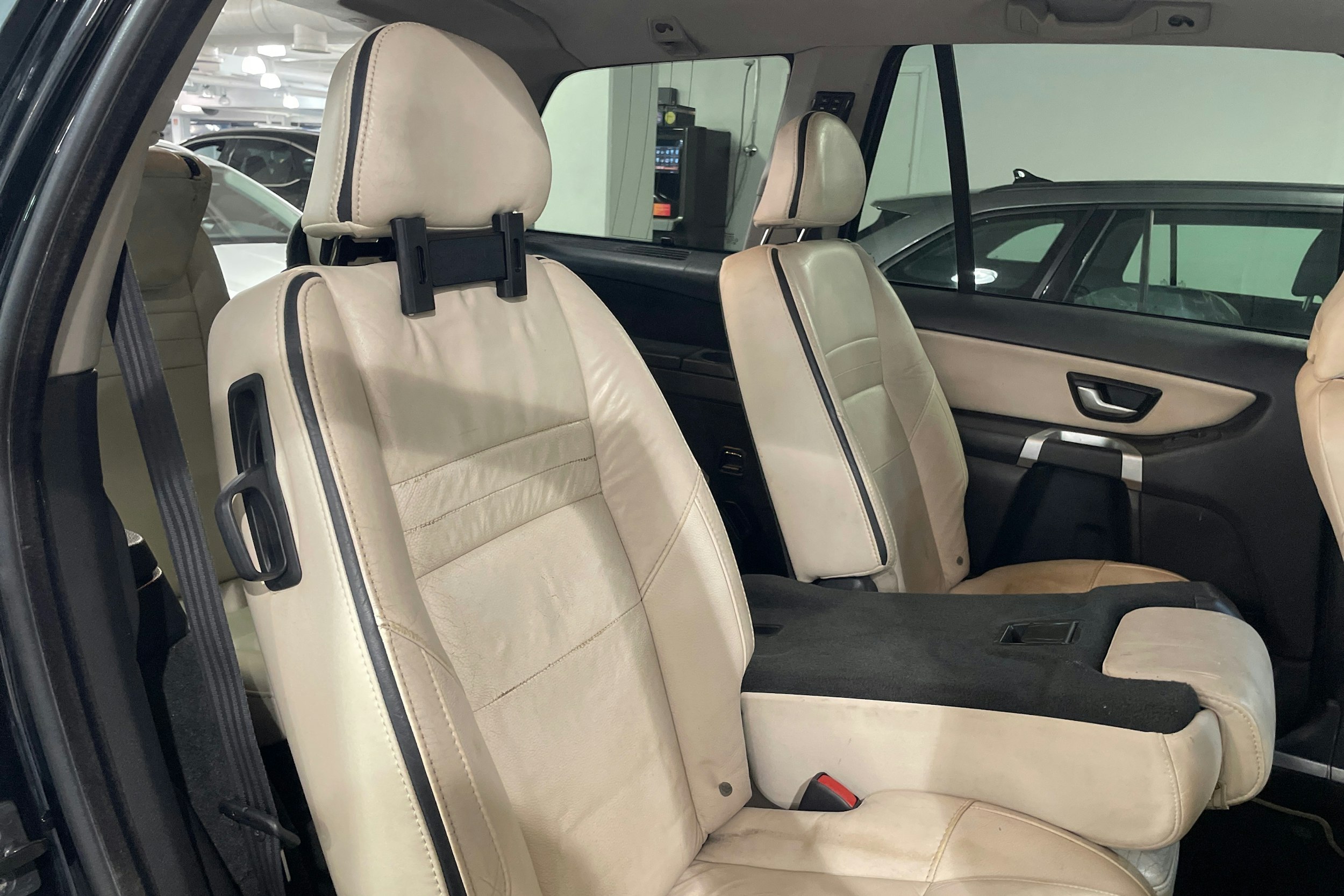 musta Volvo XC90 2009 kuva 15.