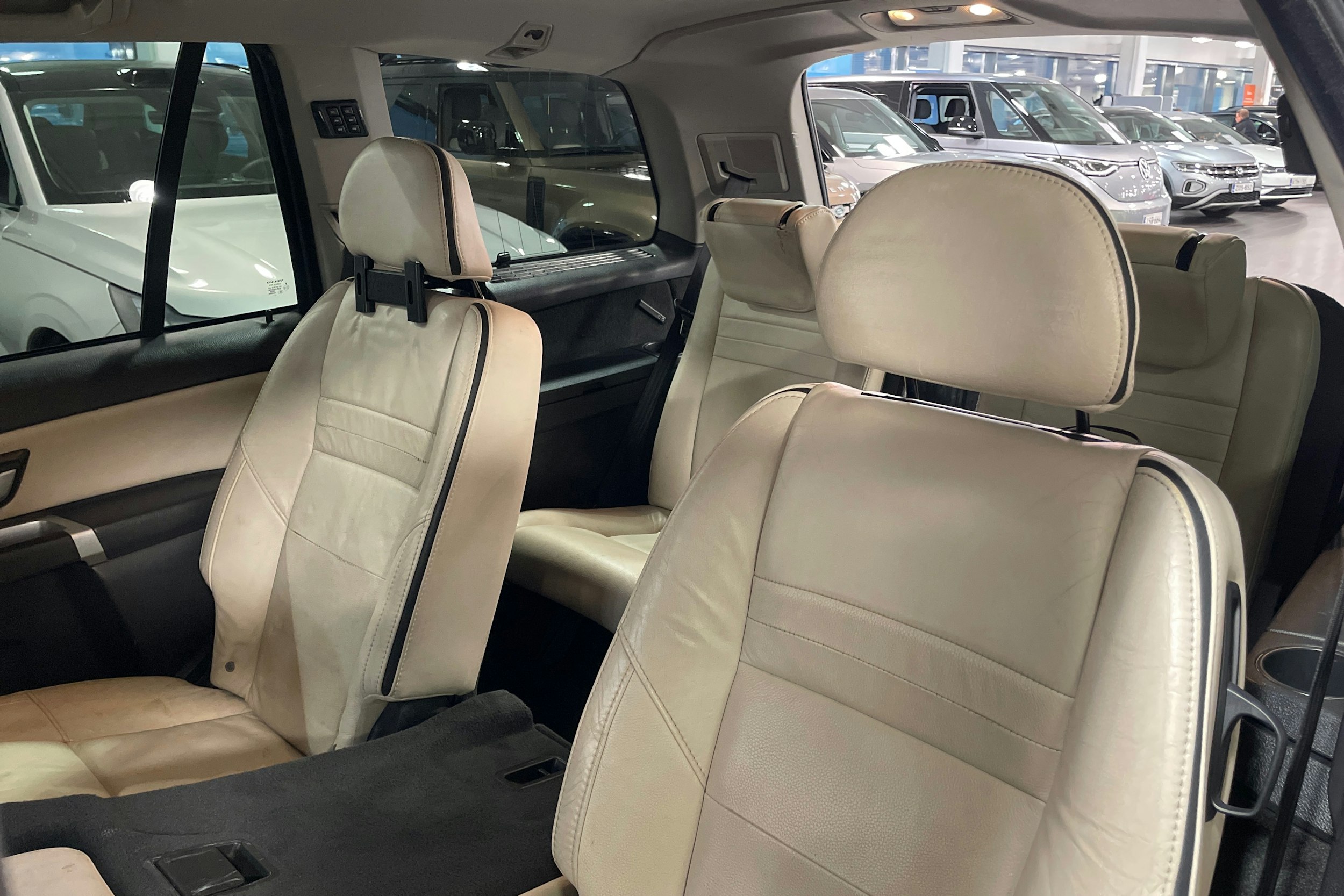 musta Volvo XC90 2009 kuva 16.