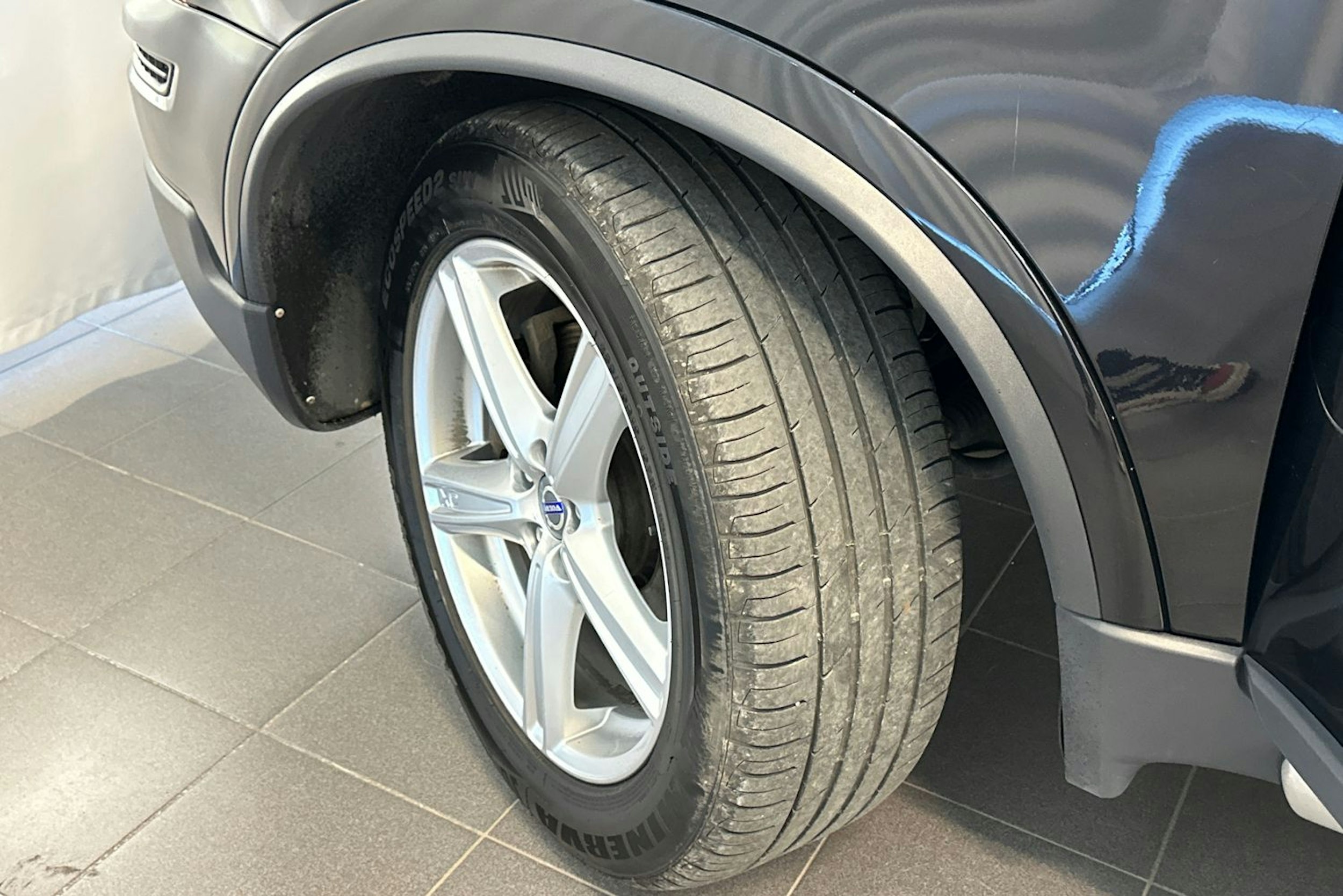 musta Volvo XC90 2010 kuva 13.