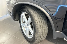 musta Volvo XC90 2010 kuva 13.