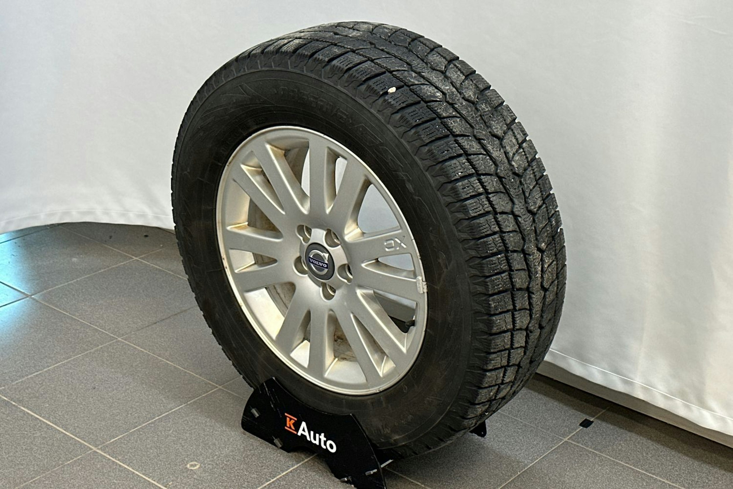 musta Volvo XC90 2010 kuva 14.