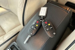 musta Volvo XC90 2010 kuva 25.