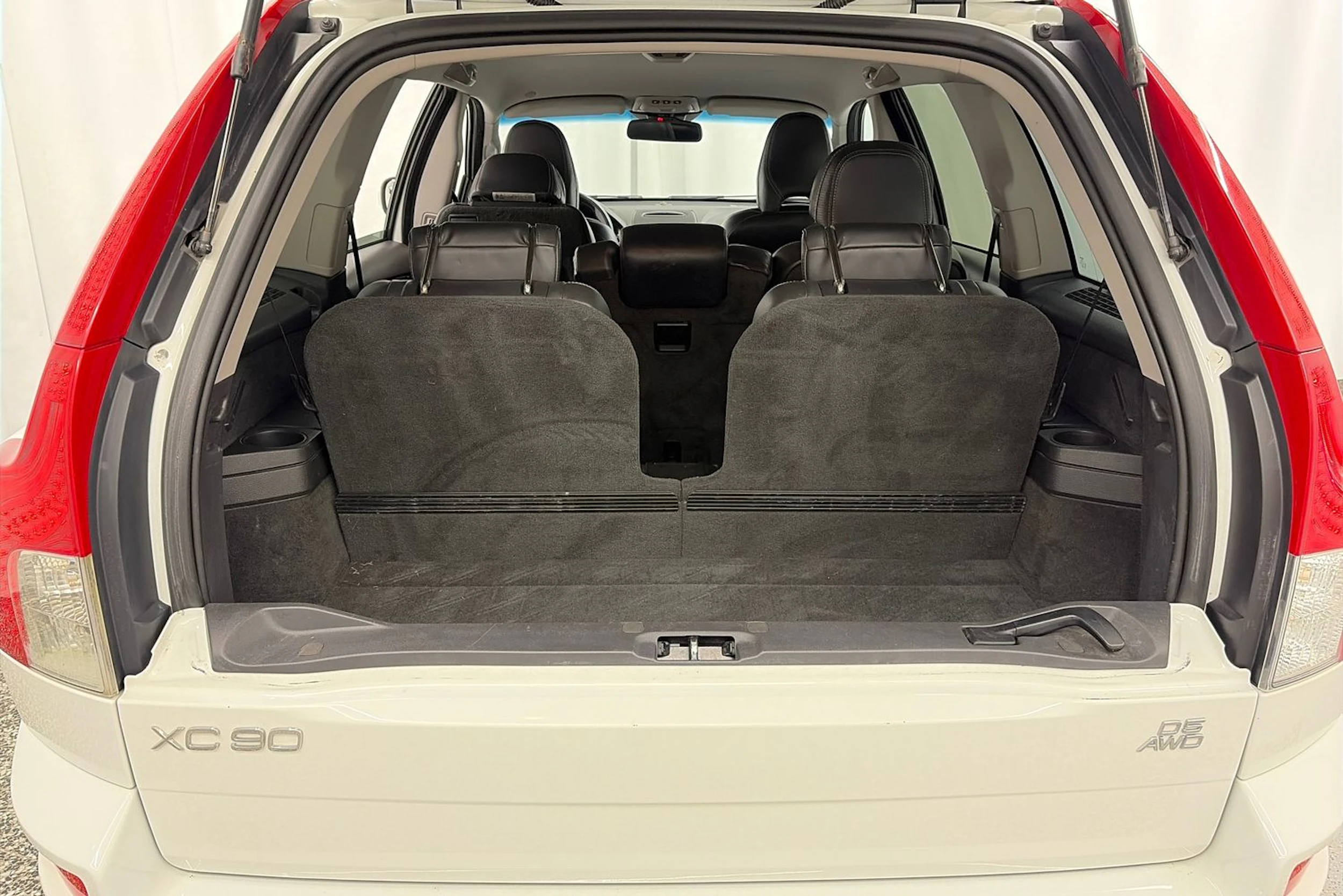 valkoinen Volvo XC90 2012 kuva 12.