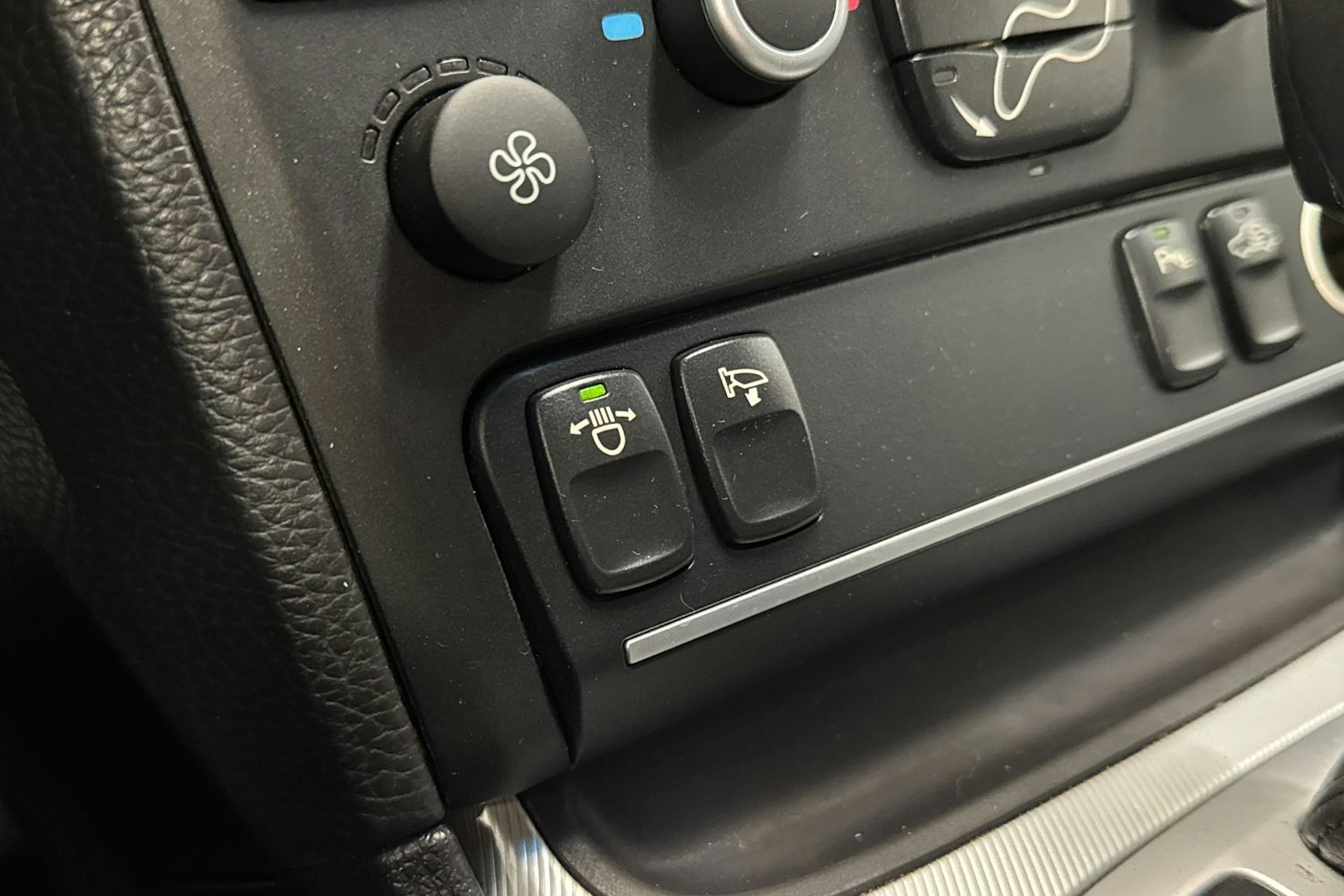 ruskea (beige) Volvo XC90 2013 kuva 21.