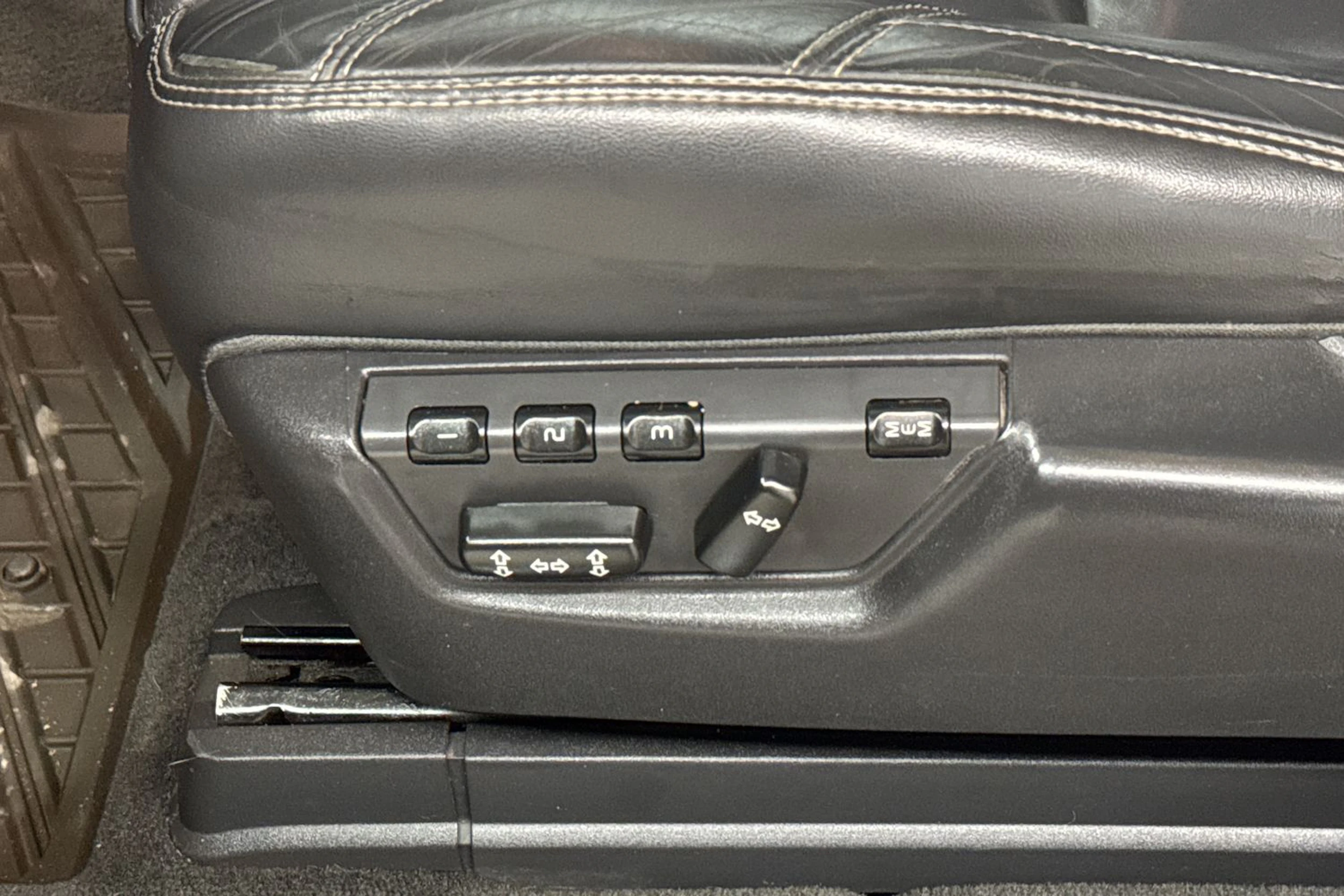 ruskea (beige) Volvo XC90 2013 kuva 12.