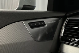 harmaa Volvo XC90 2015 kuva 22.