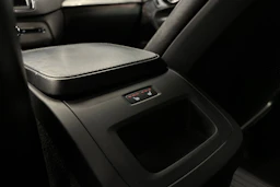 harmaa Volvo XC90 2015 kuva 26.