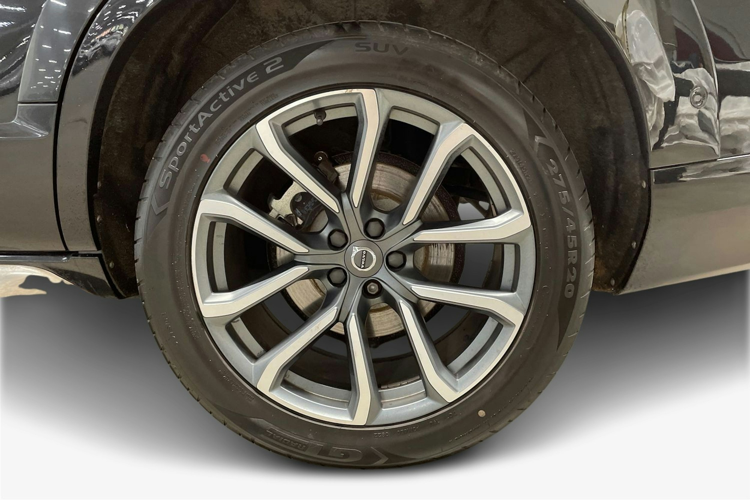 met. musta Volvo XC90 2015 kuva 11.