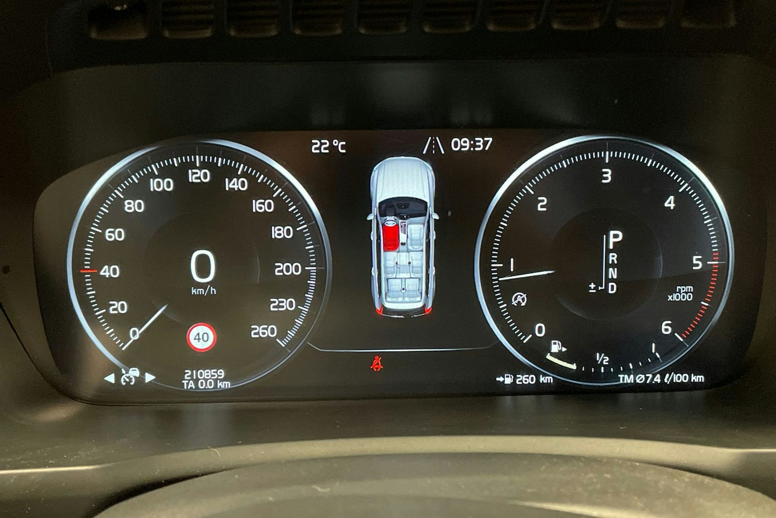 met. musta Volvo XC90 2015 kuva 16.