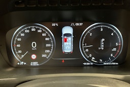 met. musta Volvo XC90 2015 kuva 16.