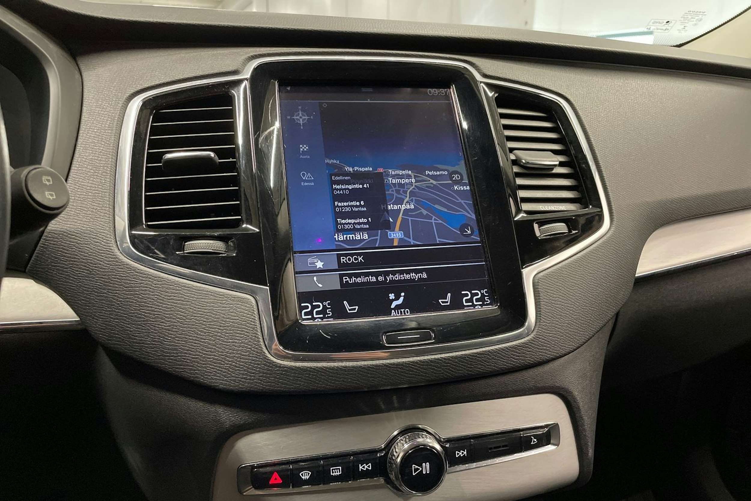 met. musta Volvo XC90 2015 kuva 18.