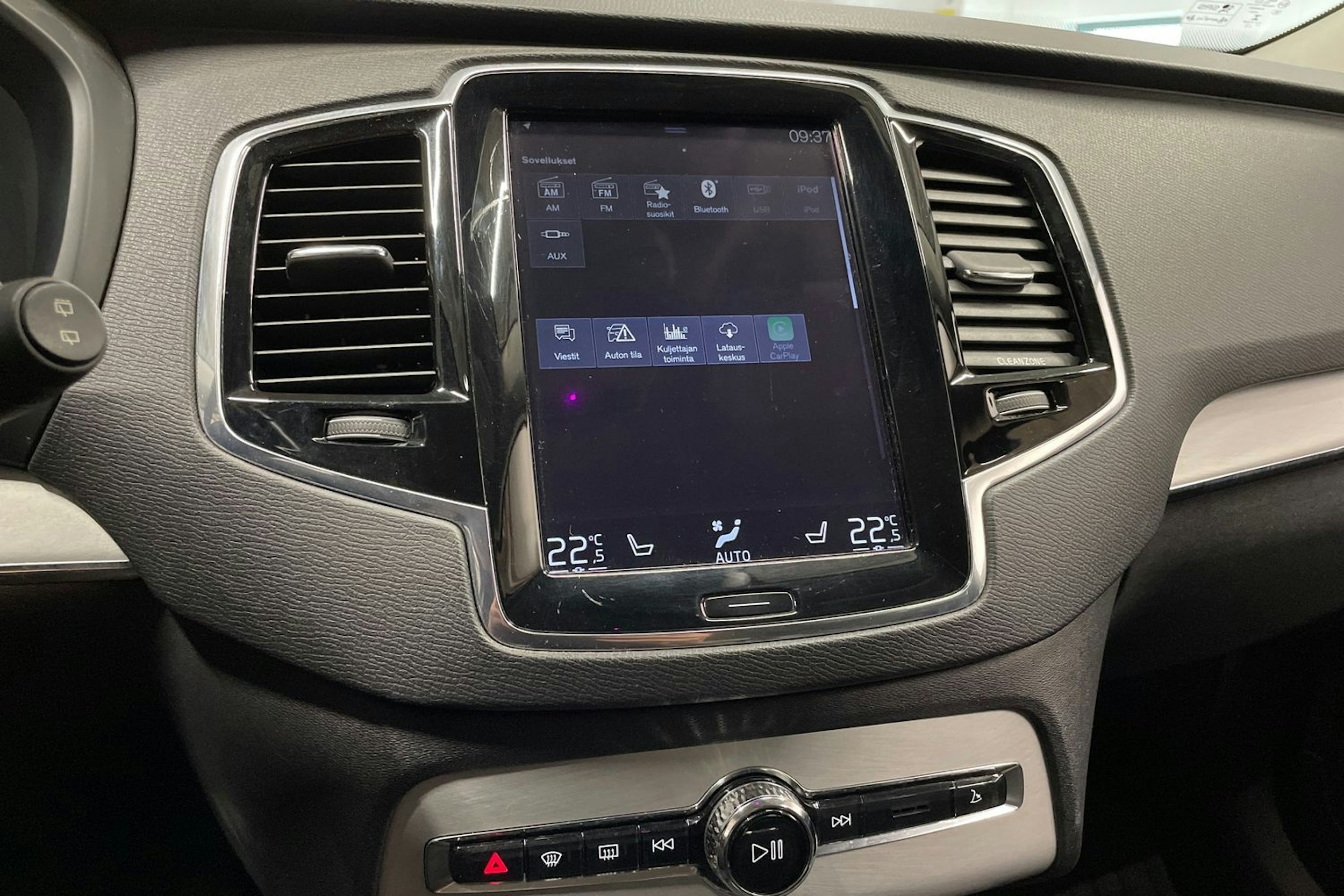 met. musta Volvo XC90 2015 kuva 19.