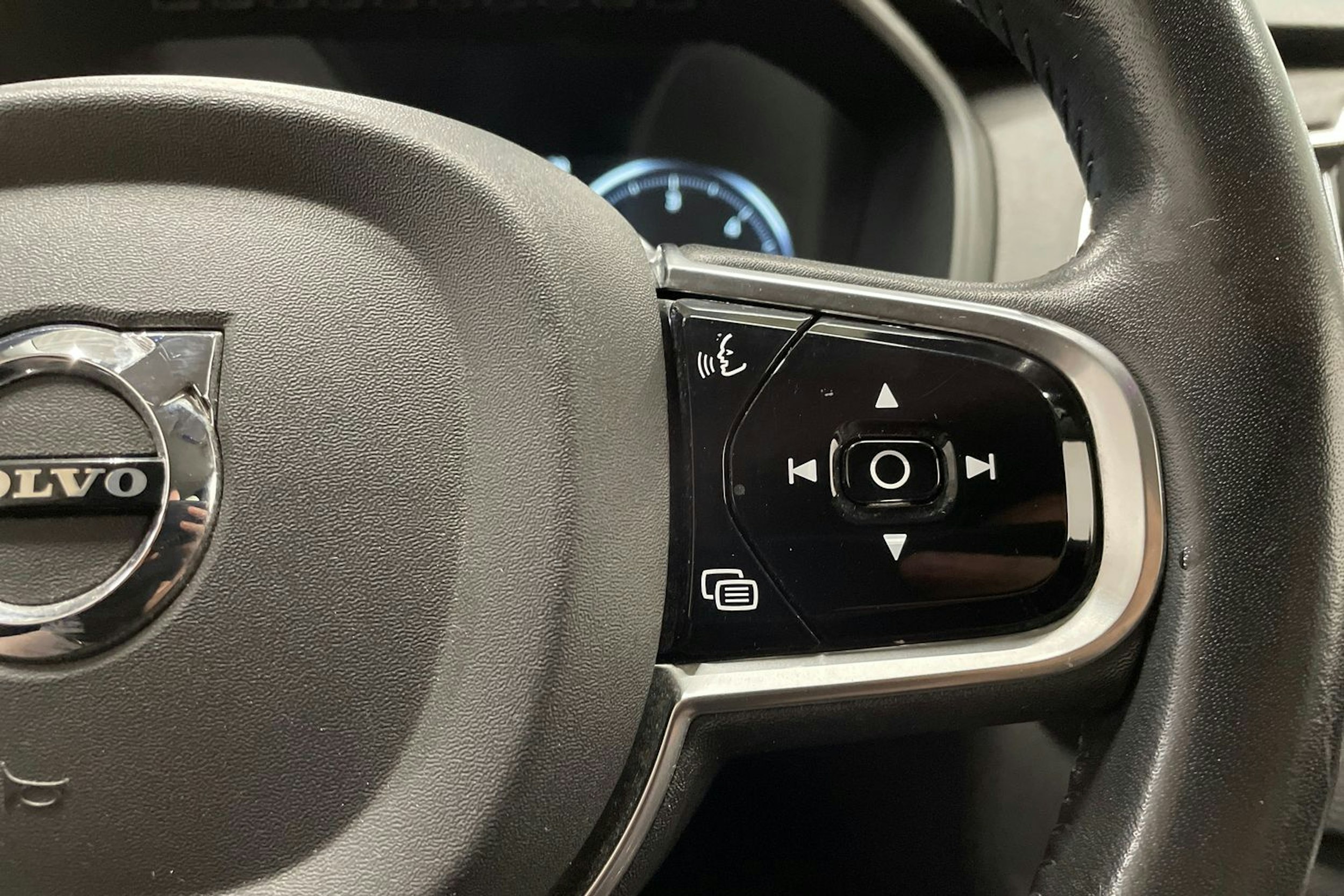 met. musta Volvo XC90 2015 kuva 26.