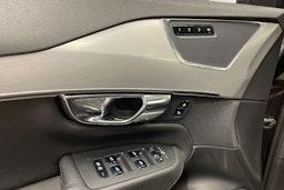 met. musta Volvo XC90 2015 kuva 28.