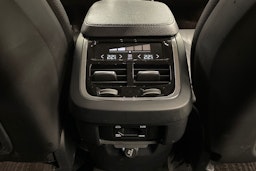 met. musta Volvo XC90 2015 kuva 32.
