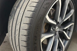 musta Volvo XC90 2015 kuva 10.
