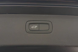 musta Volvo XC90 2015 kuva 12.