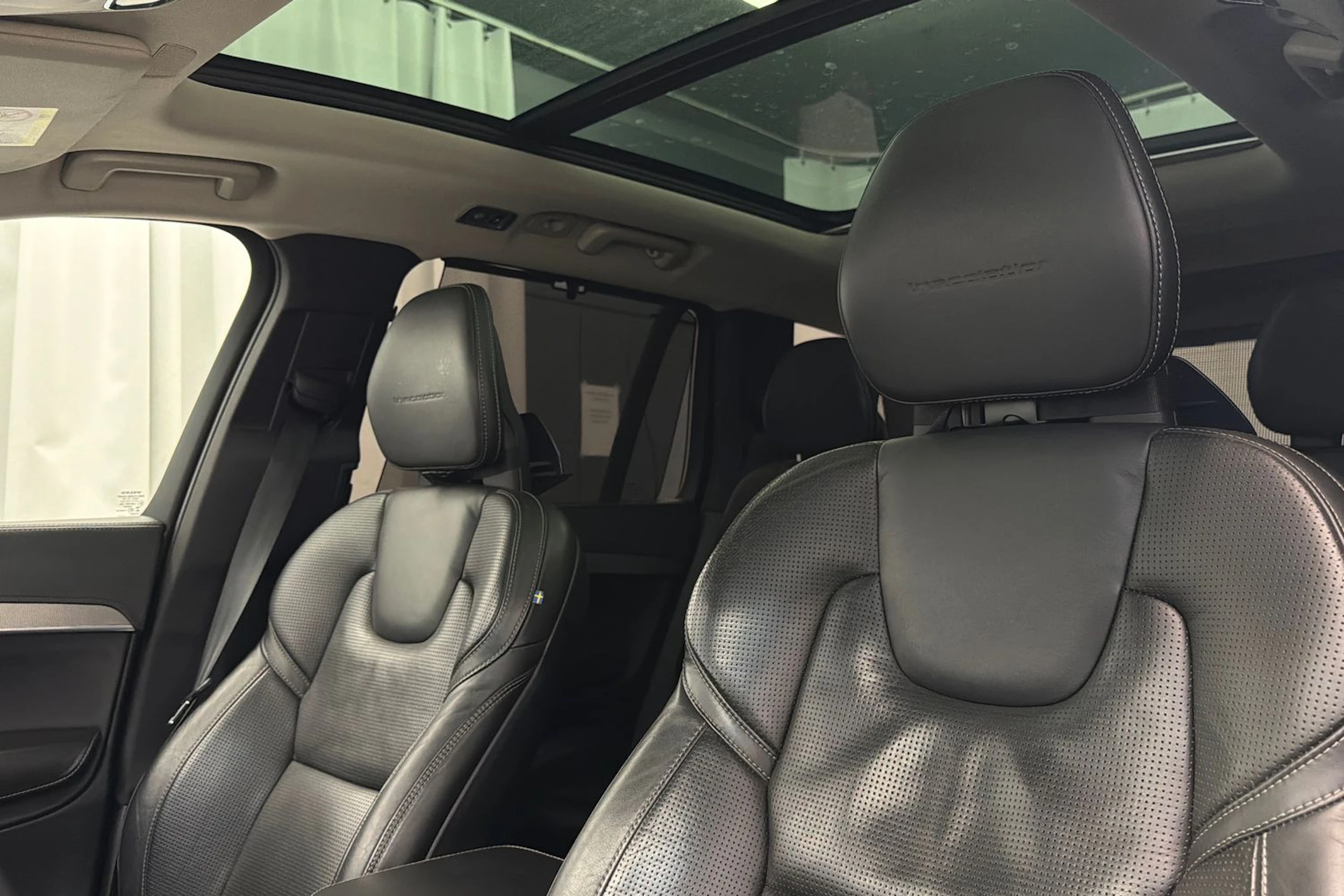 musta Volvo XC90 2015 kuva 25.