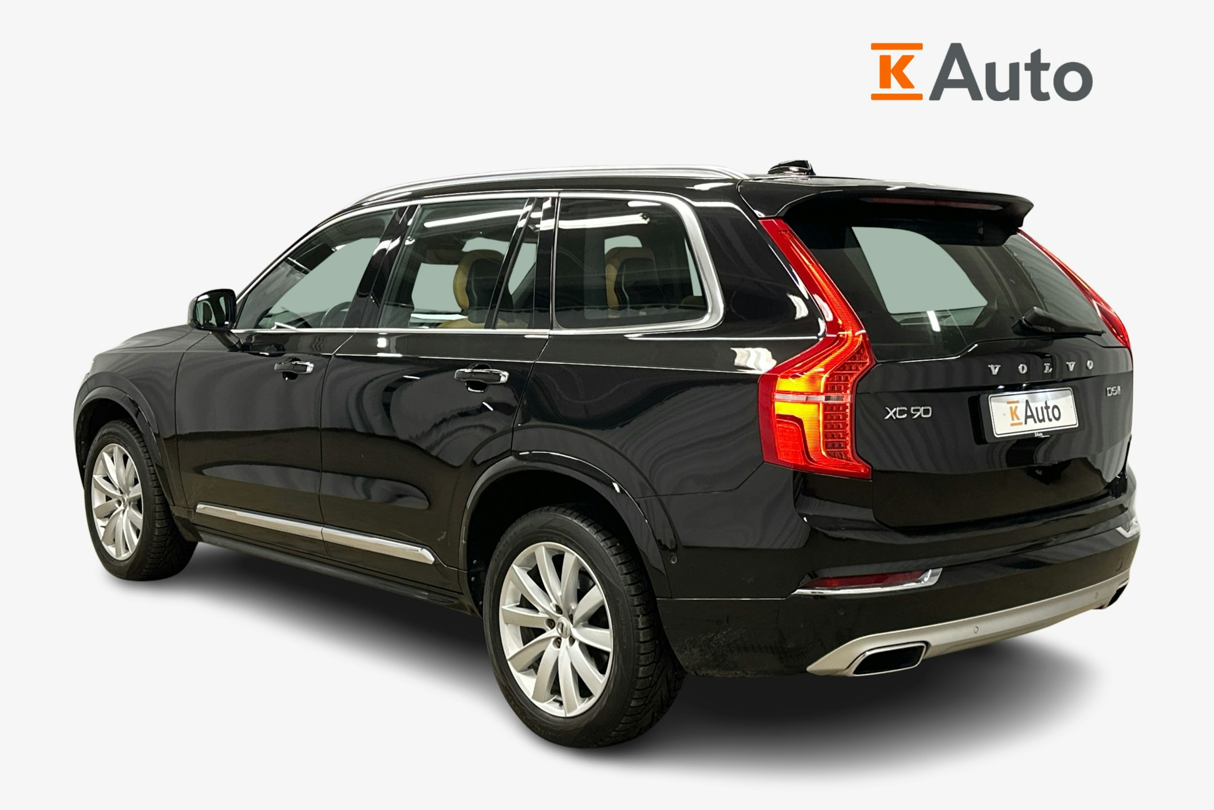 musta Volvo XC90 2016 kuva 2.