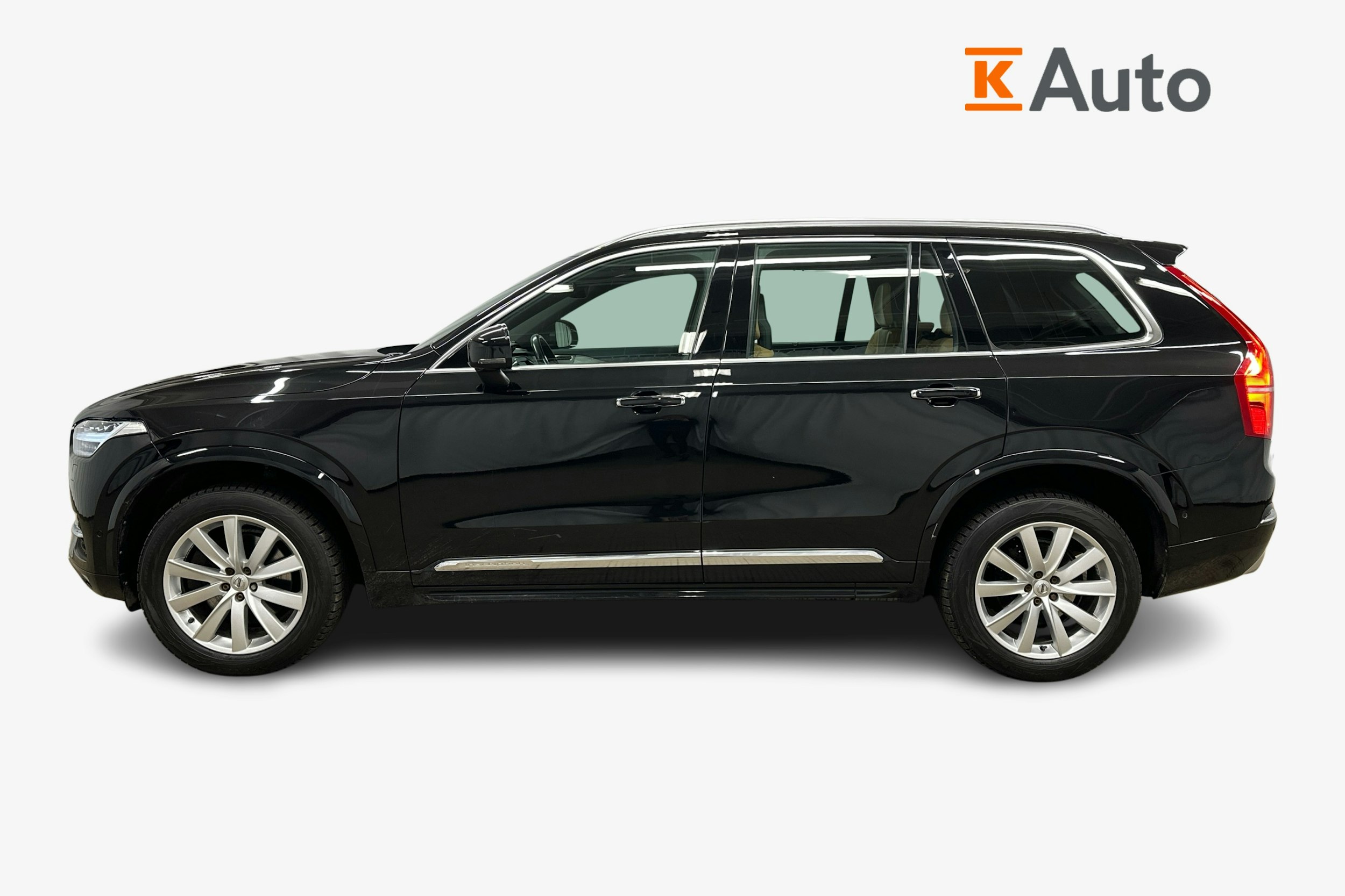 musta Volvo XC90 2016 kuva 5.