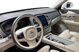 valkoinen Volvo XC90 2016 kuva 8.