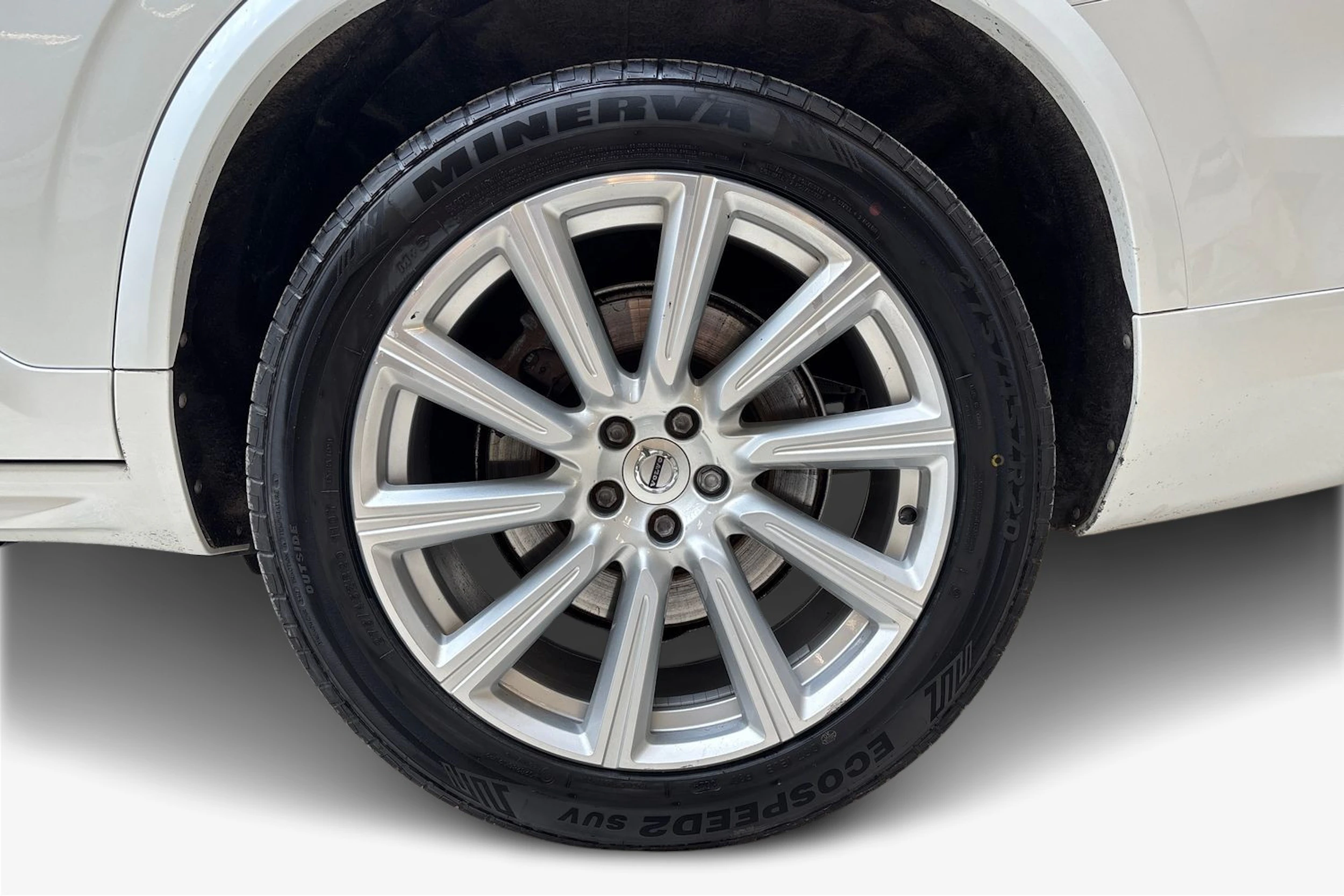 valkoinen Volvo XC90 2016 kuva 12.