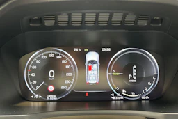 valkoinen Volvo XC90 2016 kuva 28.