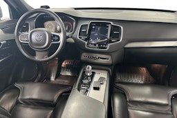 harmaa Volvo XC90 2016 kuva 9.