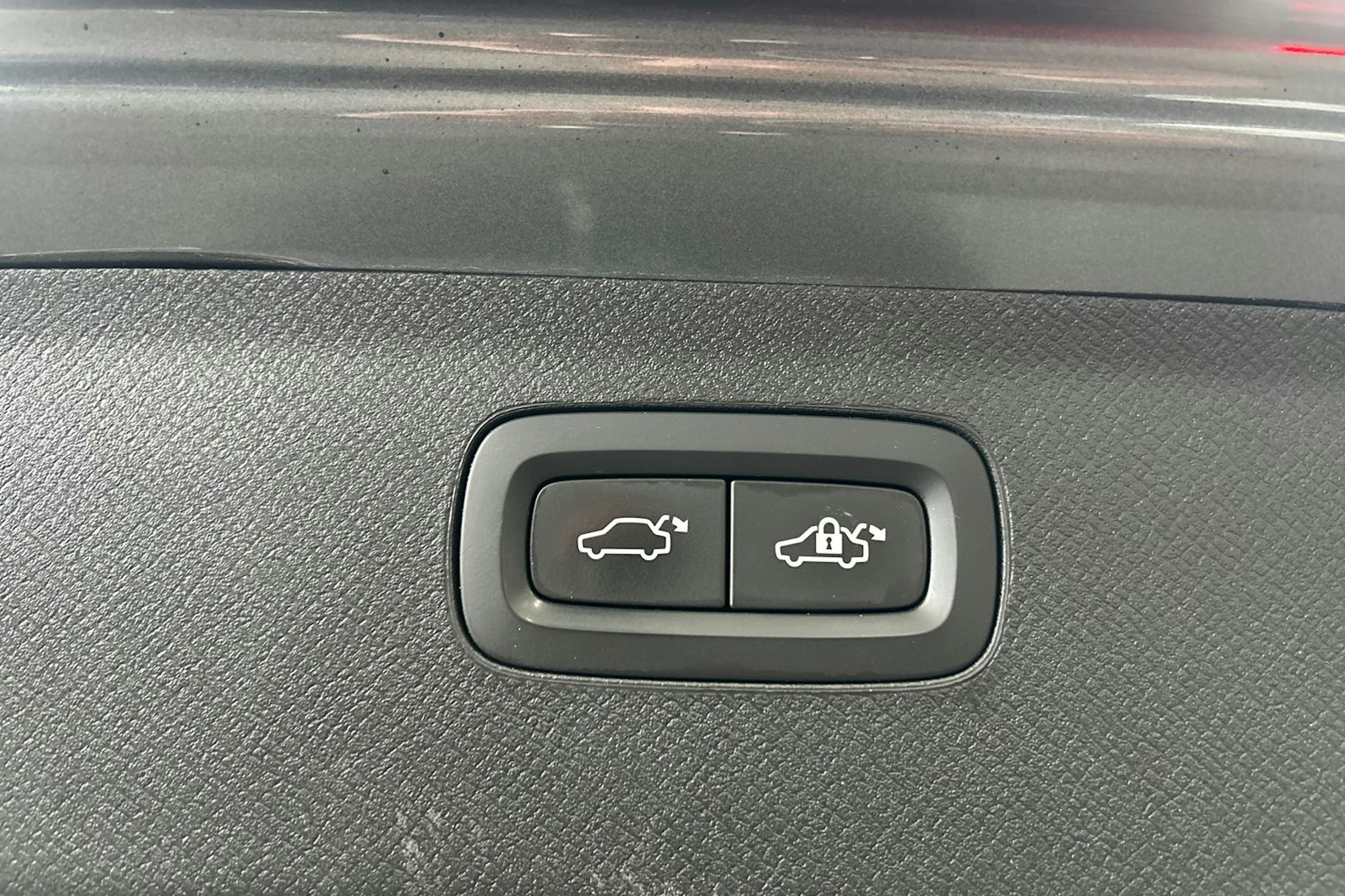 harmaa Volvo XC90 2016 kuva 16.