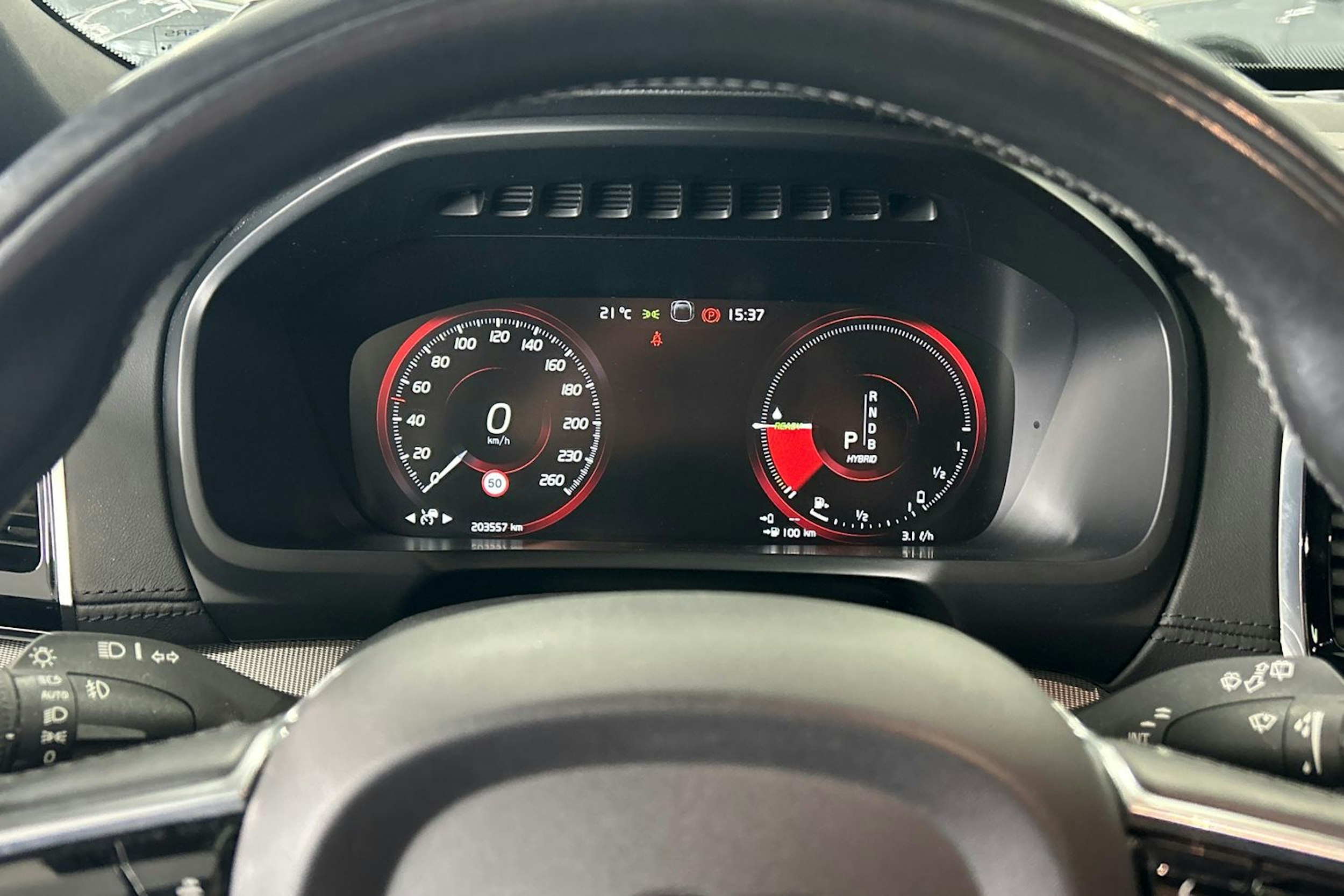 harmaa Volvo XC90 2016 kuva 24.