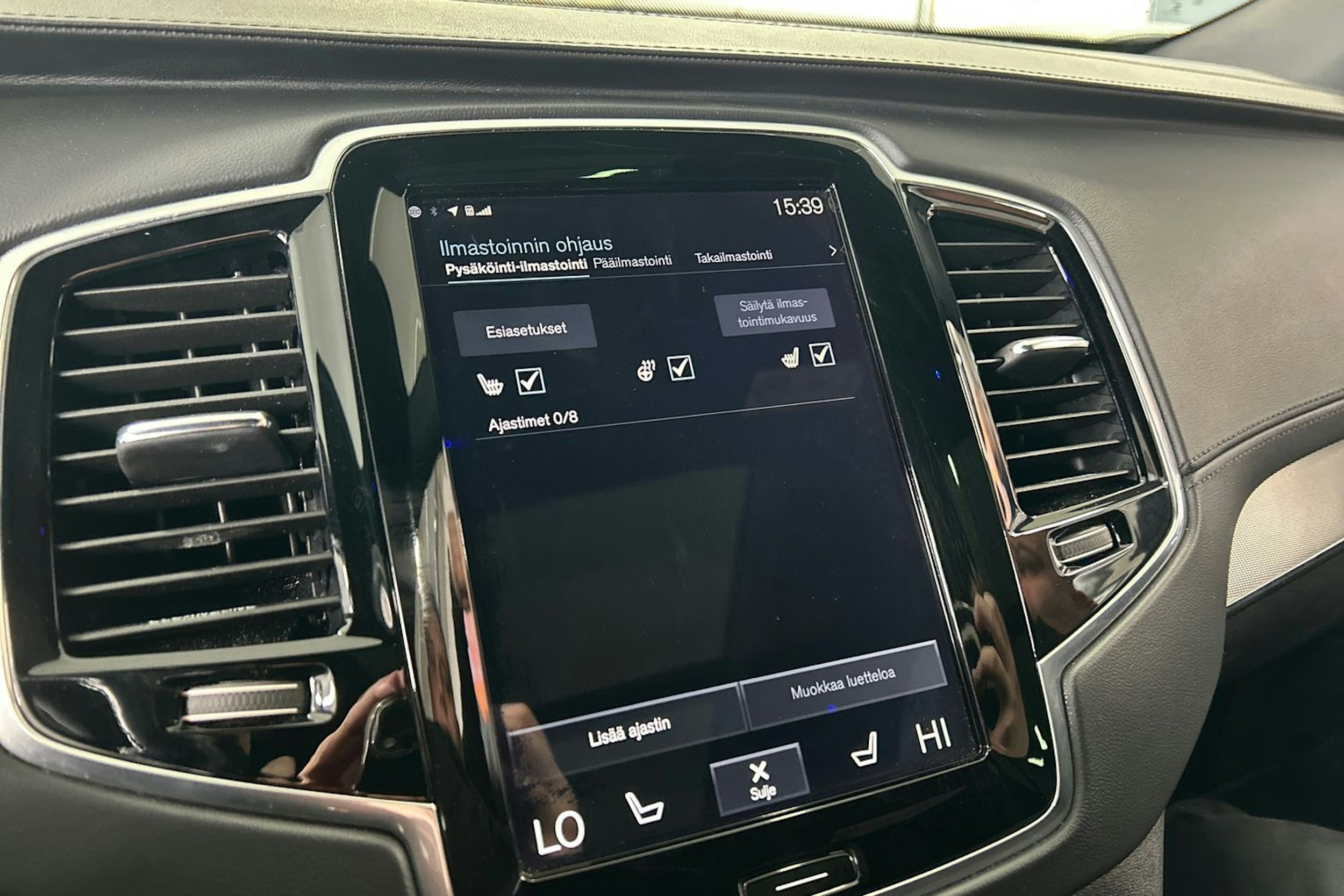 harmaa Volvo XC90 2016 kuva 28.