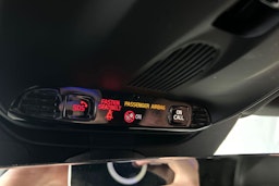 harmaa Volvo XC90 2016 kuva 29.