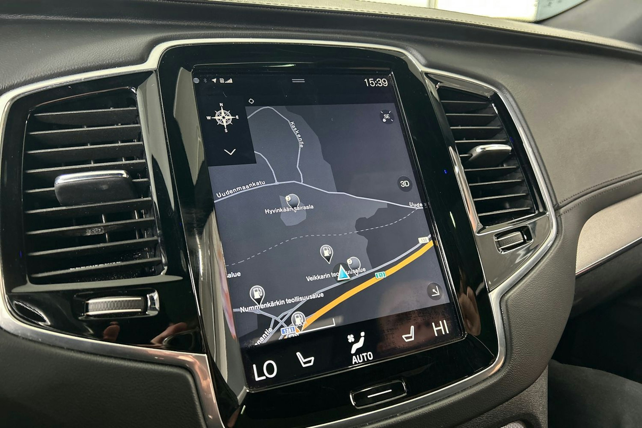 harmaa Volvo XC90 2016 kuva 30.
