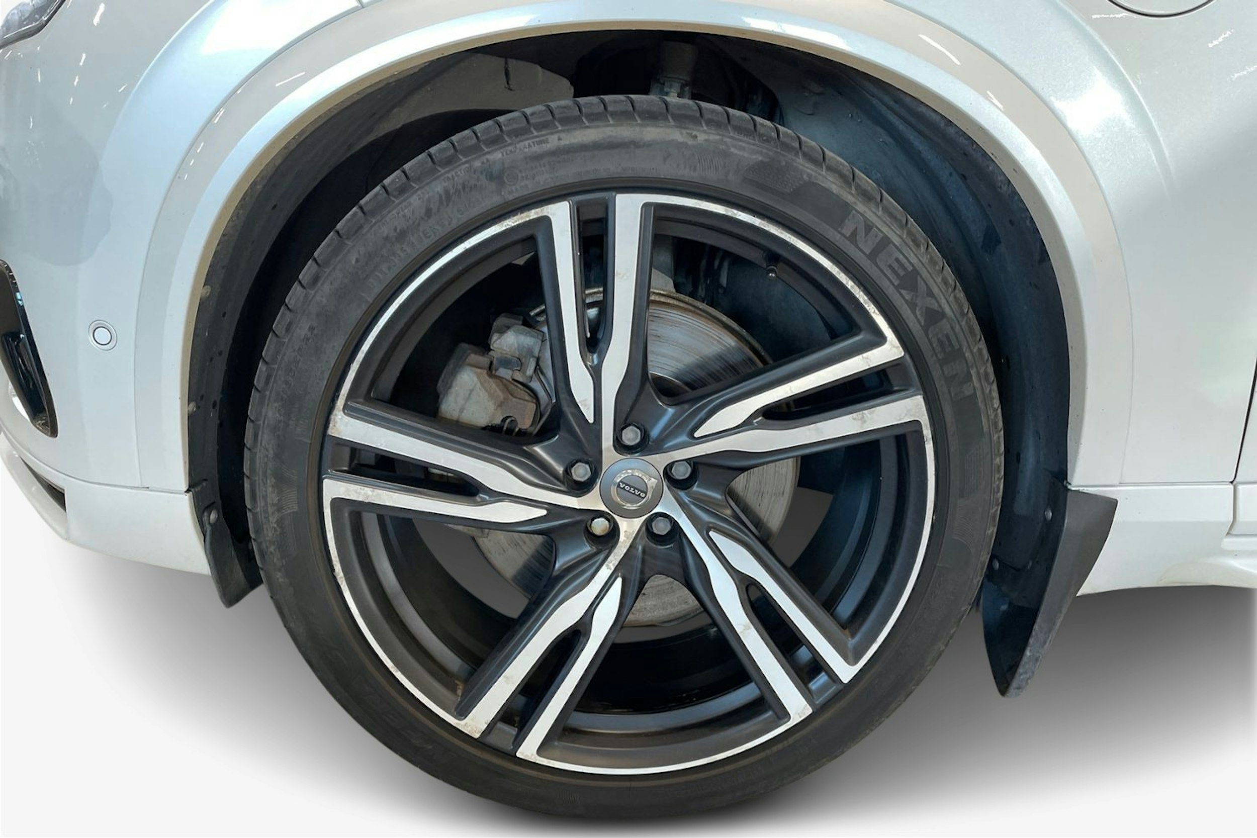 valkoinen Volvo XC90 2016 kuva 11.
