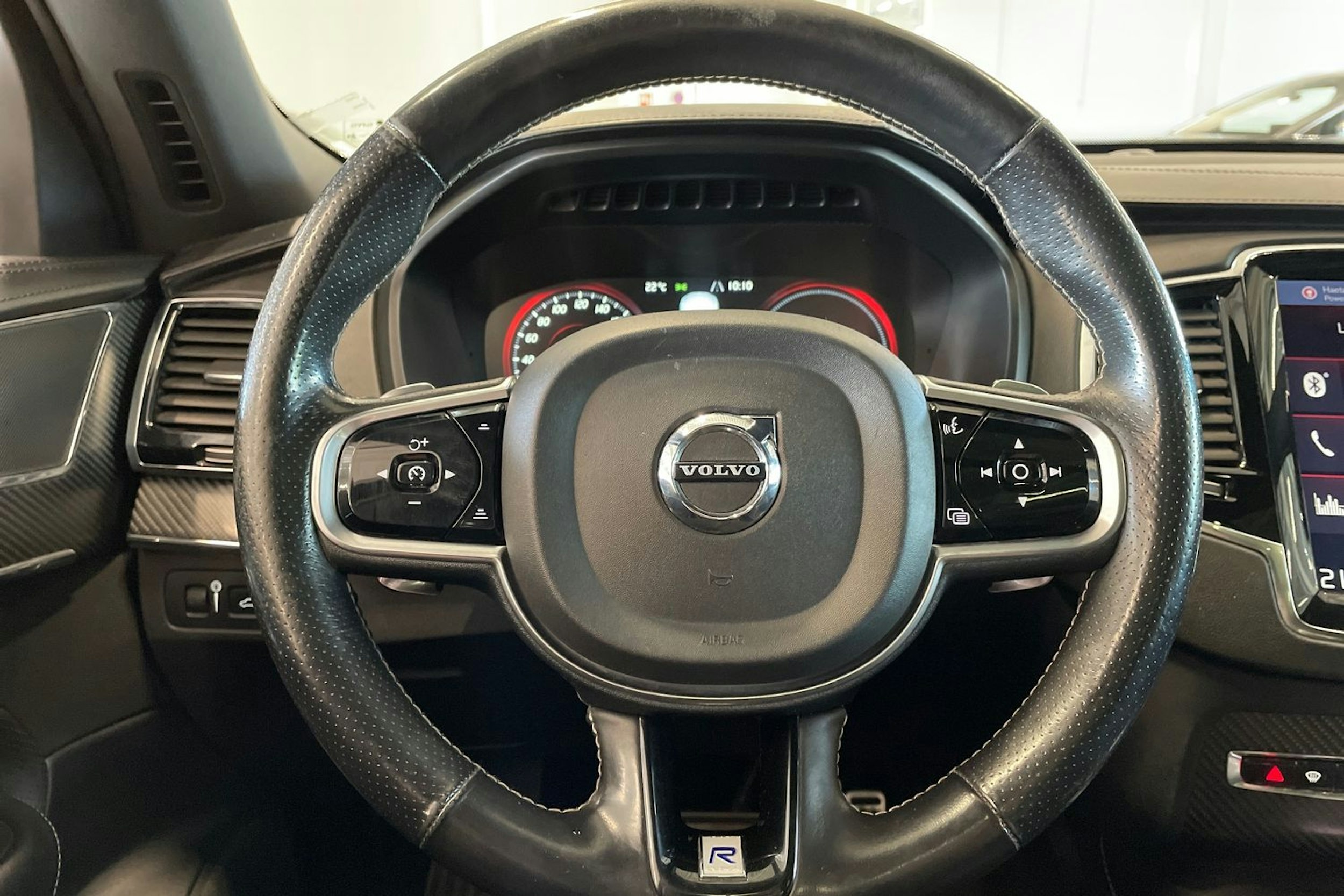 valkoinen Volvo XC90 2016 kuva 18.
