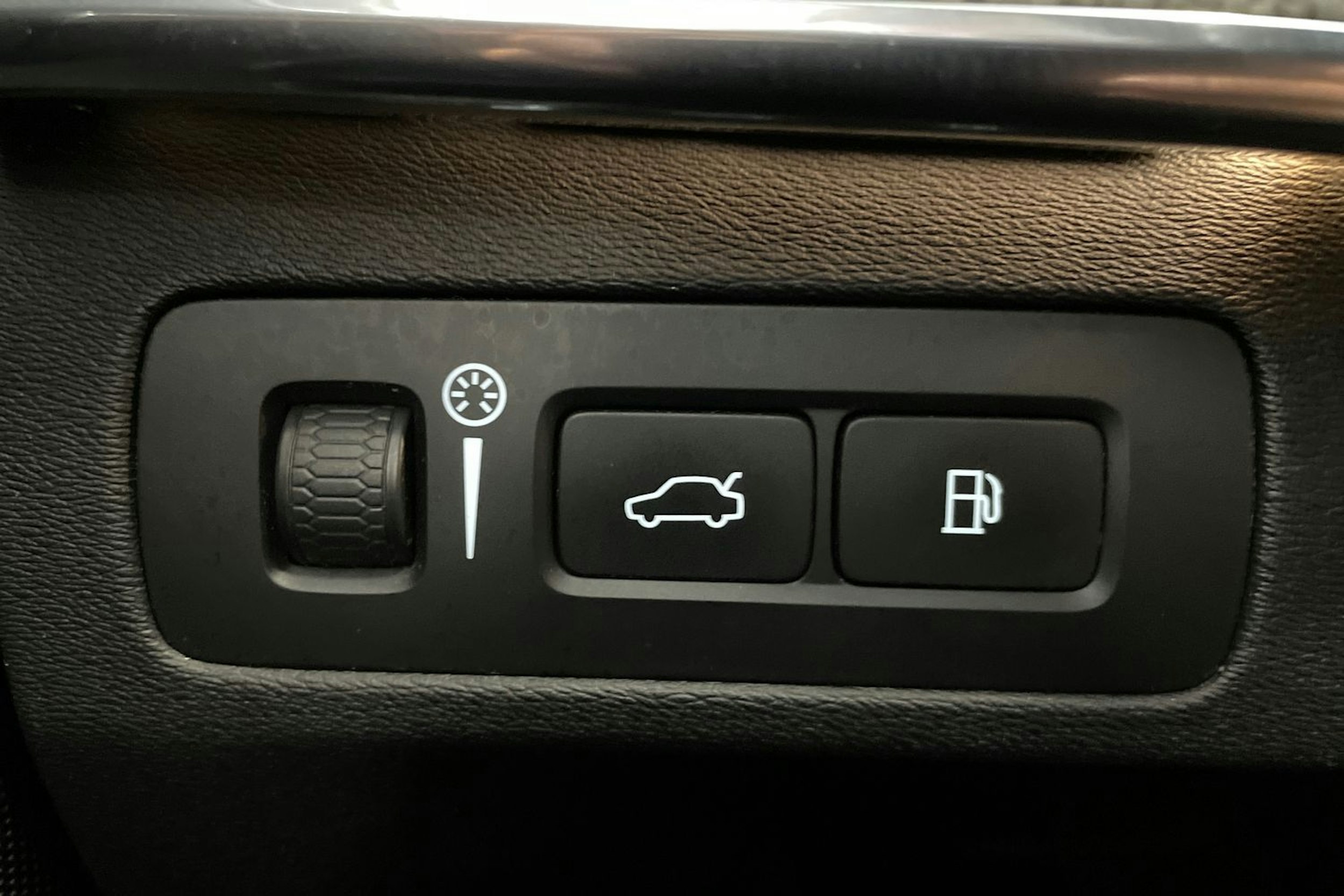 valkoinen Volvo XC90 2016 kuva 22.