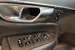 valkoinen Volvo XC90 2016 kuva 34.