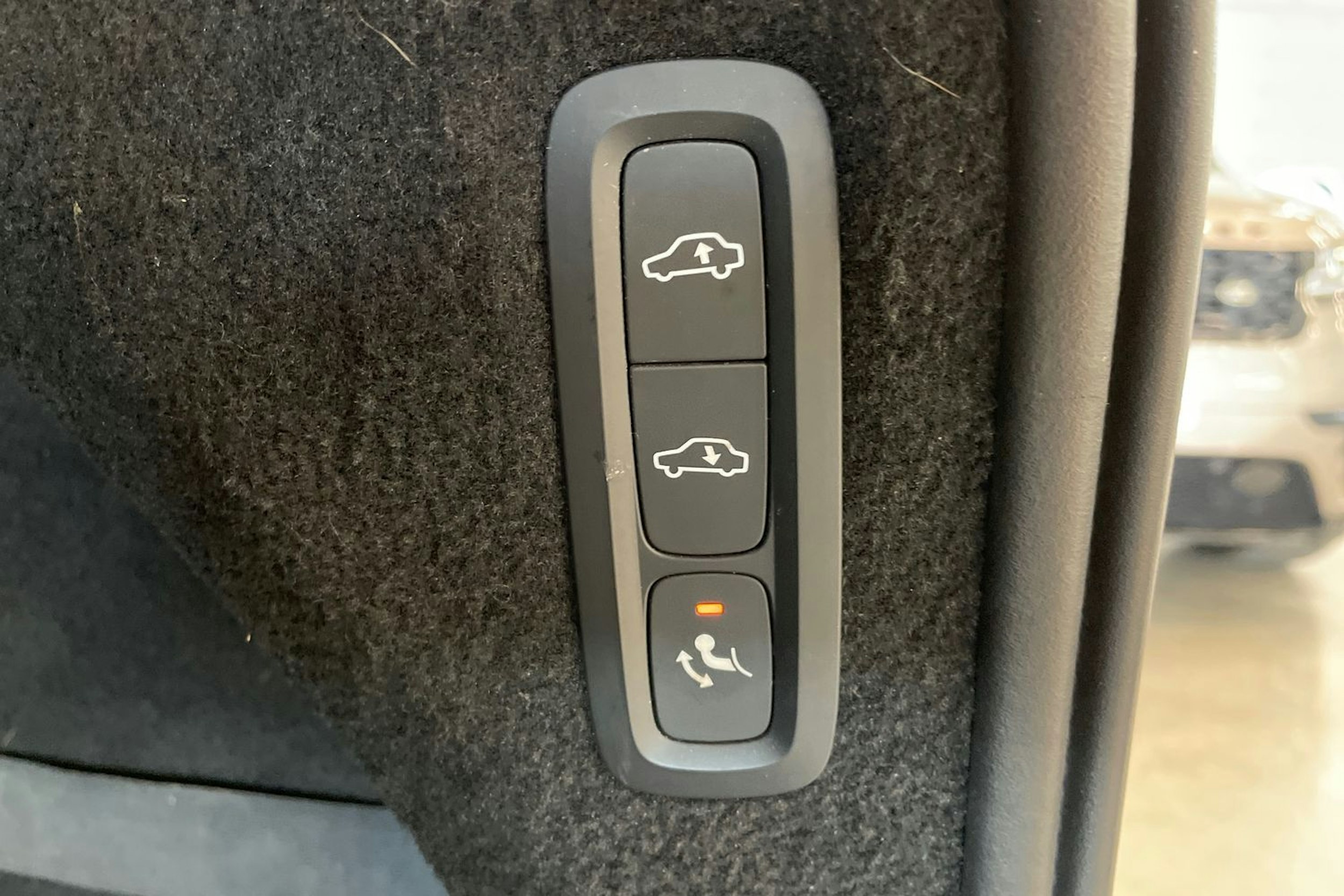valkoinen Volvo XC90 2016 kuva 38.