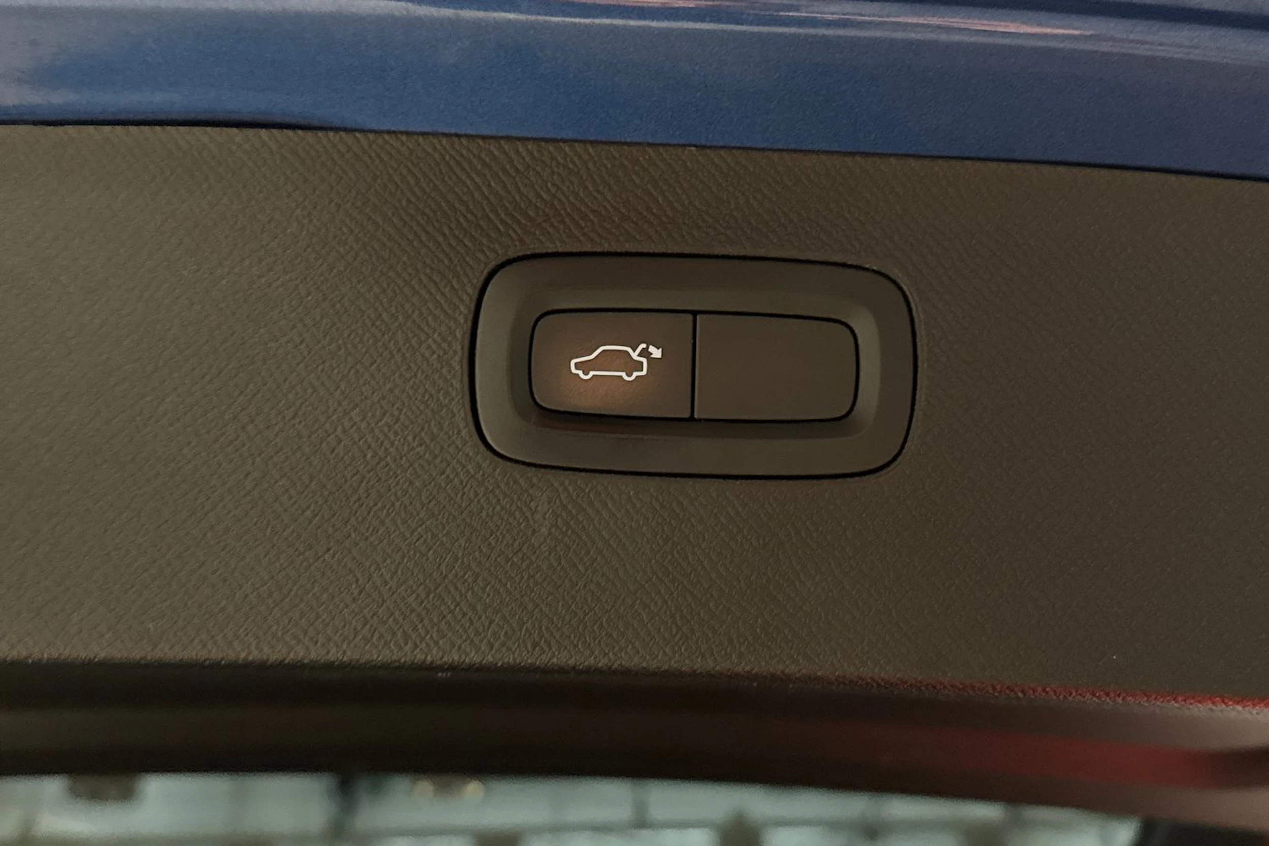 sininen Volvo XC90 2016 kuva 15.