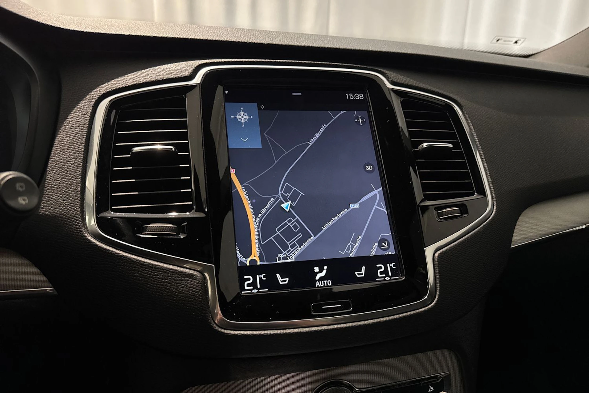 sininen Volvo XC90 2016 kuva 29.