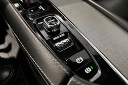 sininen Volvo XC90 2016 kuva 33.