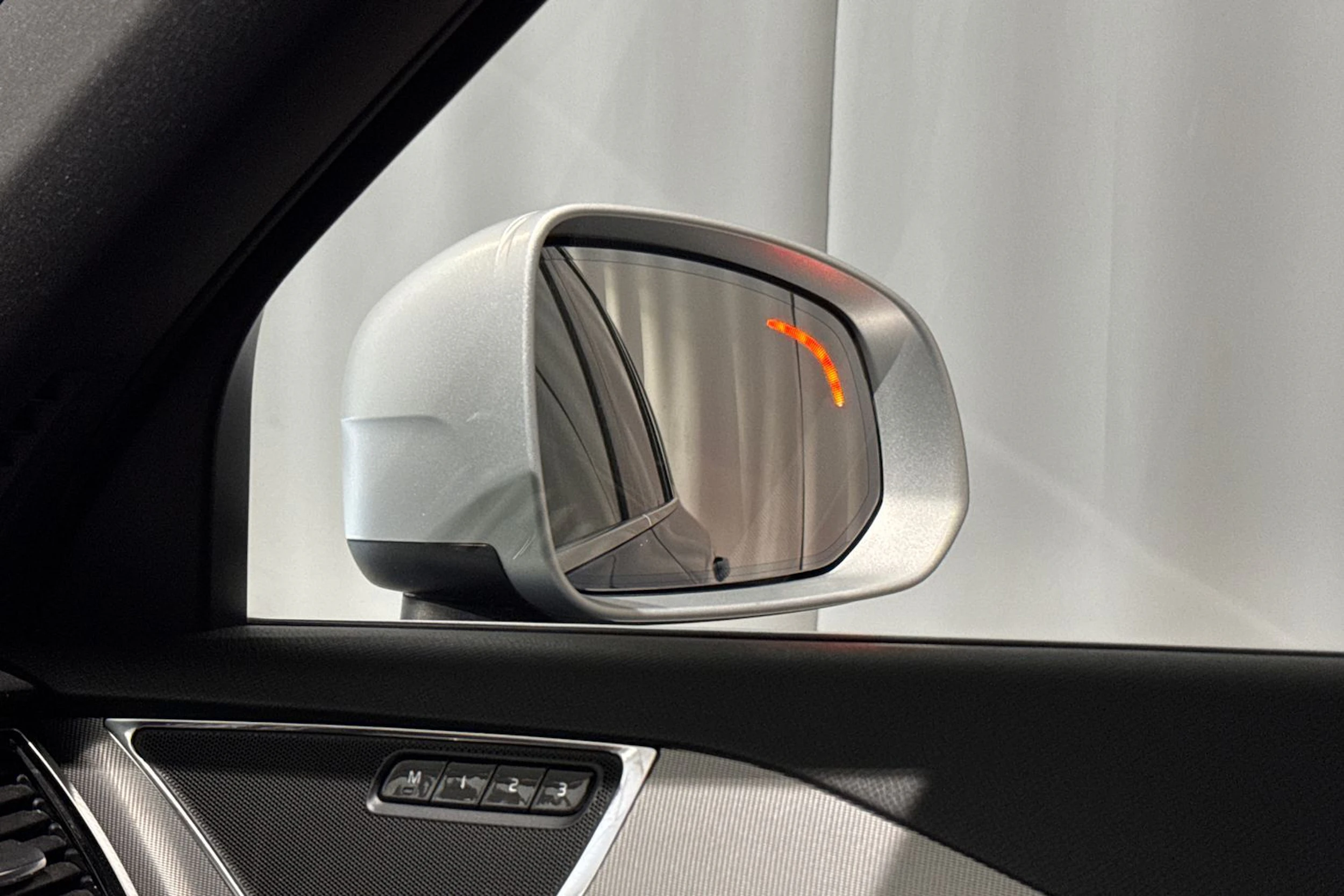 sininen Volvo XC90 2016 kuva 35.