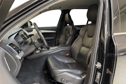 musta Volvo XC90 2016 kuva 7.