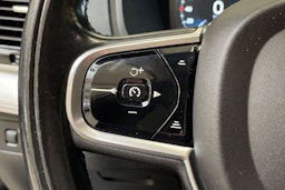 musta Volvo XC90 2016 kuva 17.